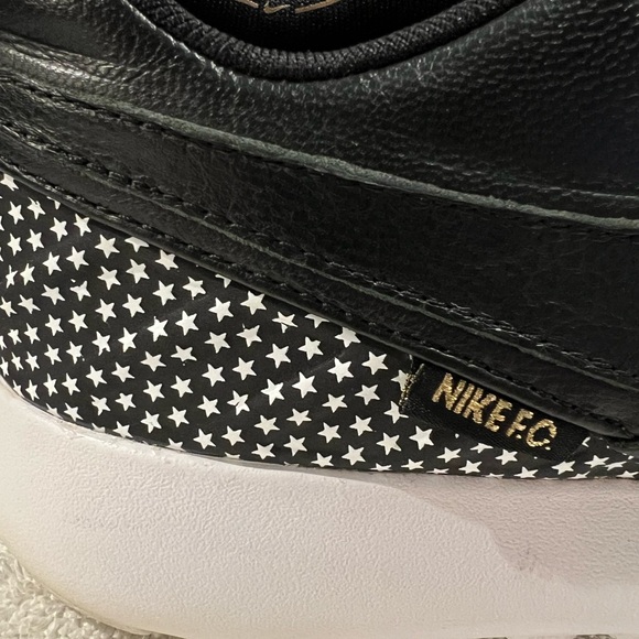 Nike FC Men’s Sneakers - Picture 5 of 9
